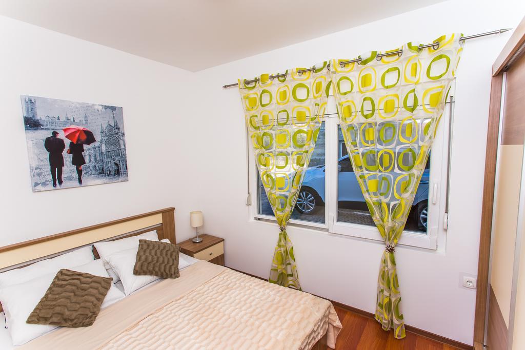 Apartman Nikolic 2 Lägenhet Kaštela Exteriör bild