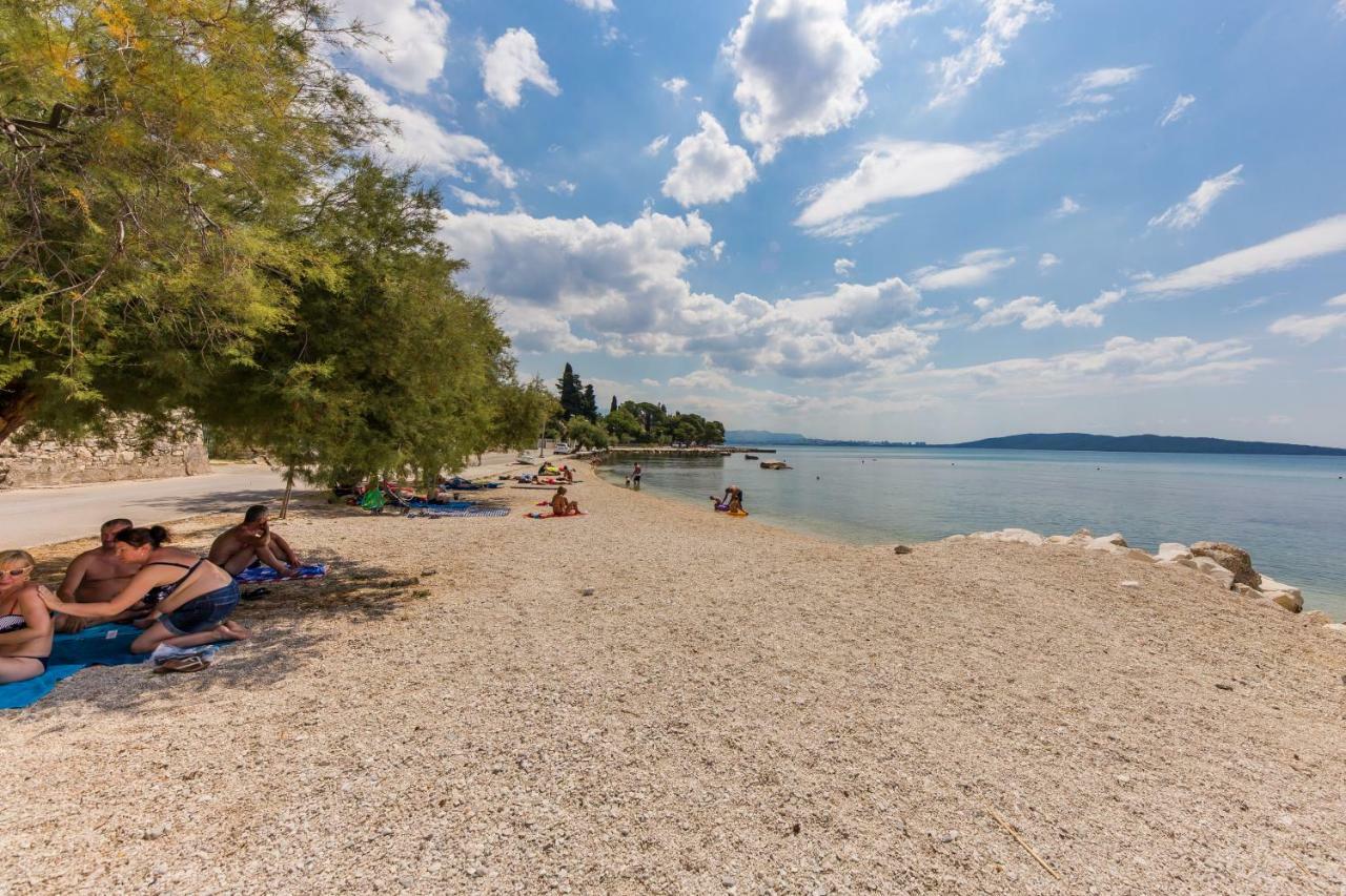 Apartman Nikolic 2 Lägenhet Kaštela Exteriör bild