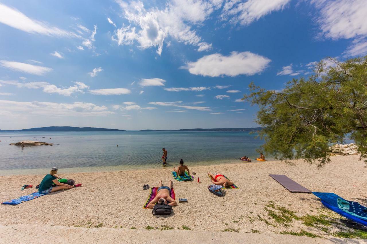 Apartman Nikolic 2 Lägenhet Kaštela Exteriör bild